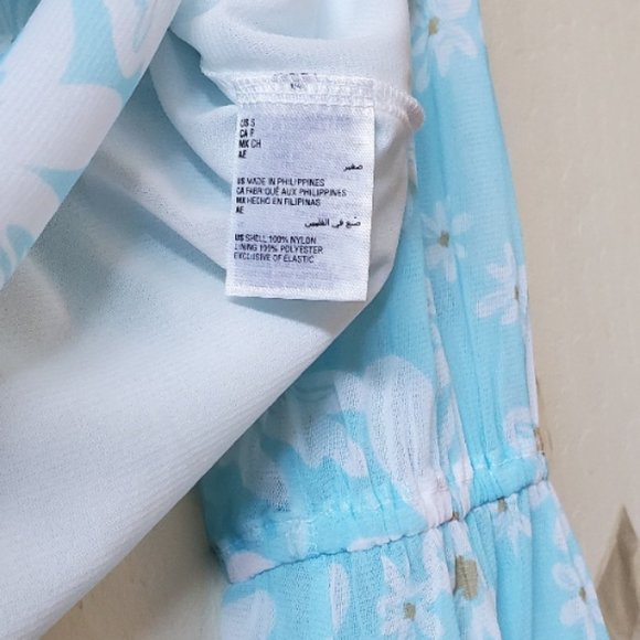 Alfani Sheer Powder Blue with White Floral Raglan Long Sleeves Top Small NWT - Picture 6 of 7
